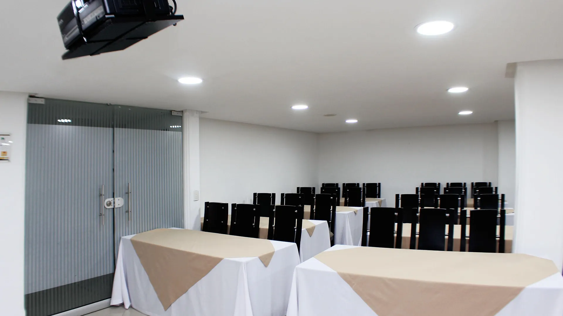 Hotel El Porton De San Joaquin Medellín